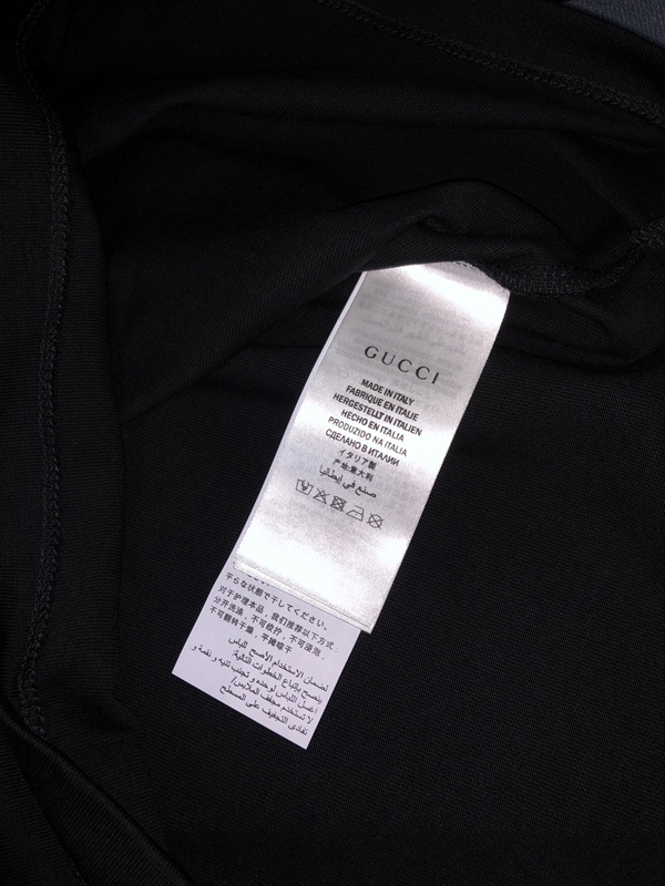 ブランドTシャツ全体デザイン